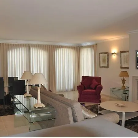 Villa Sleeps 4 Pool Air Con T646334